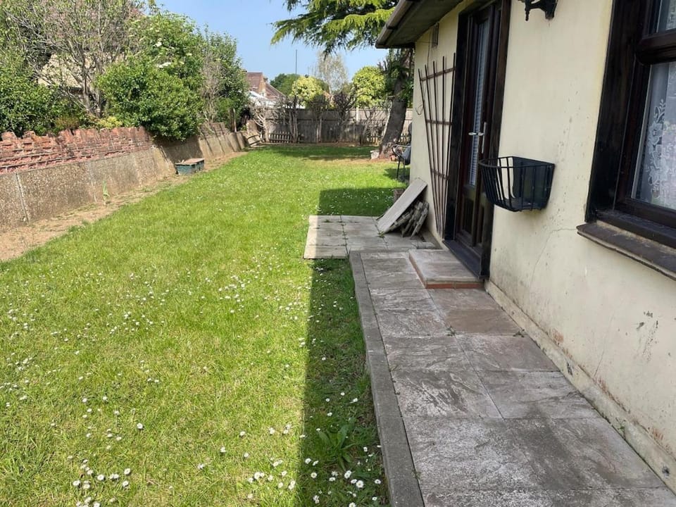 Cottage style bungalow in quiet location House in Grays