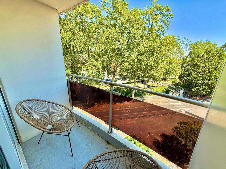 View (from property/room), Balcony/Terrace