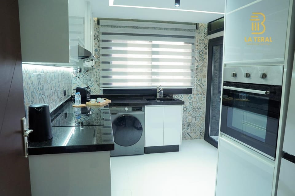La Teral 7 - Modern Comfort in Tangier Apartment in Tangier