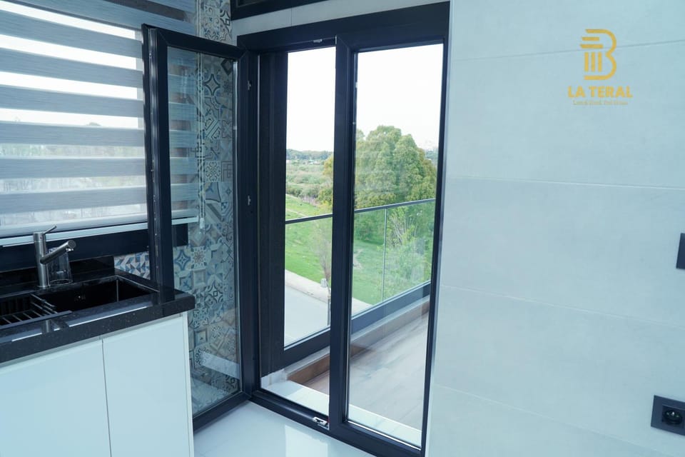 La Teral 7 - Modern Comfort in Tangier Apartment in Tangier