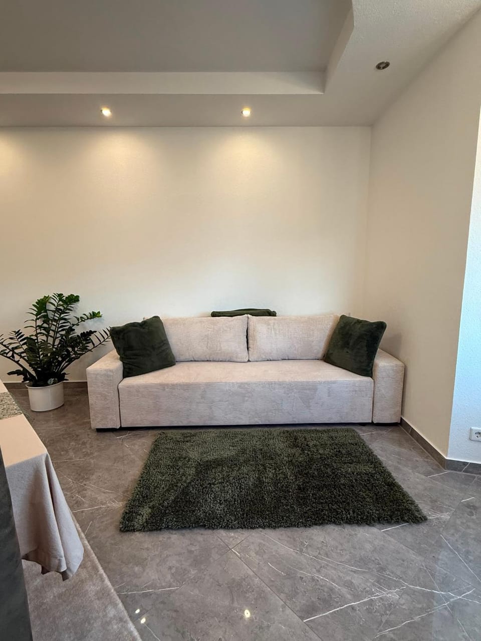 Bed, Living room