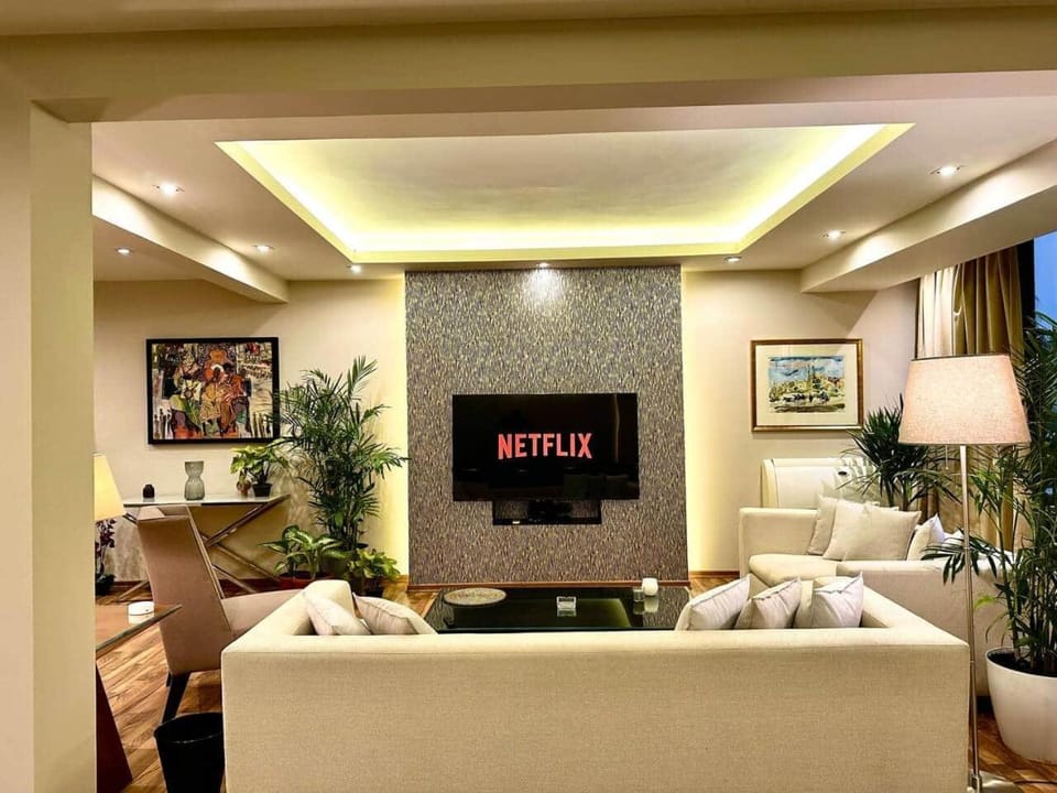 Elegance in the Heart of zamalek Apartment in Cairo