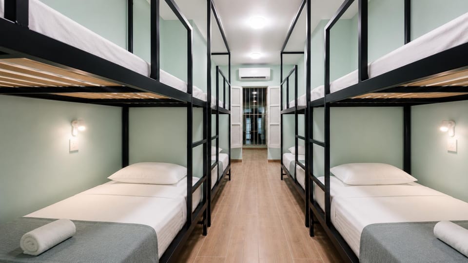 Bathroom, bunk bed, air conditioner
