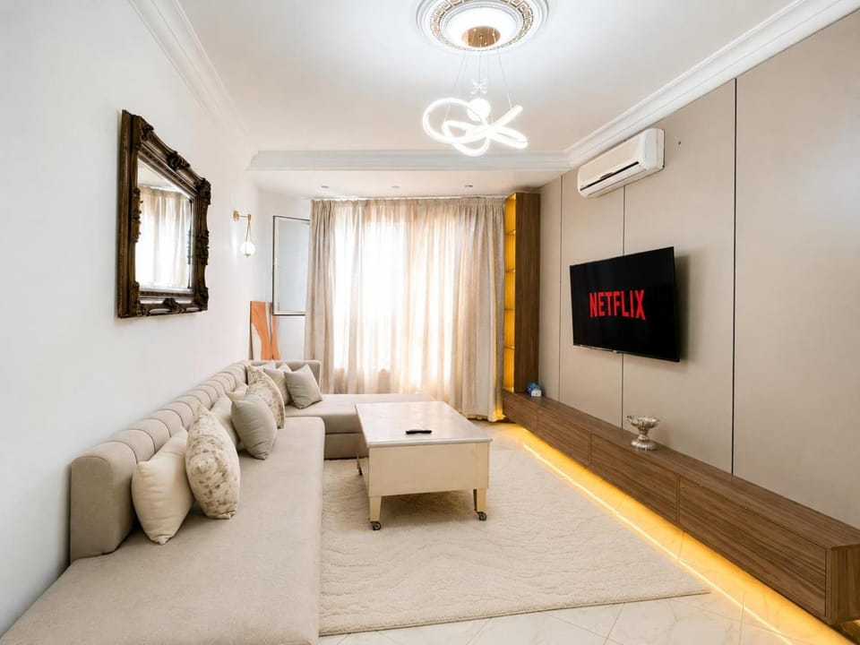 Stylish City View - Piscine & Parking & Wifi Apartment in Tangier