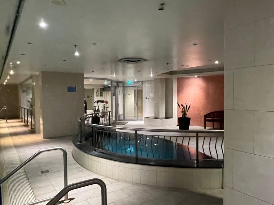 3BR CBD & Pool & Gym & Walk to Darling Harbour & ICC & Town Hall Apartment in Sydney