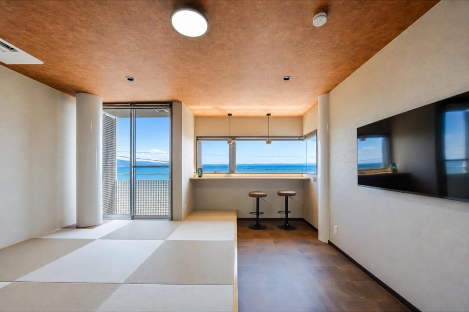 TV and multimedia, Photo of the whole room, Bedroom, Sea view