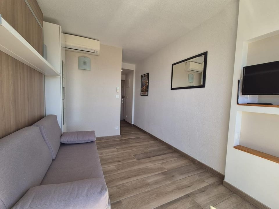 Studio rénové vue mer - 2 pers. - FR-1-867-22 Apartment in Agde