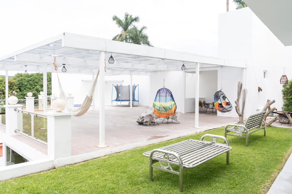 Casa Blanca Teques House in Tequesquitengo