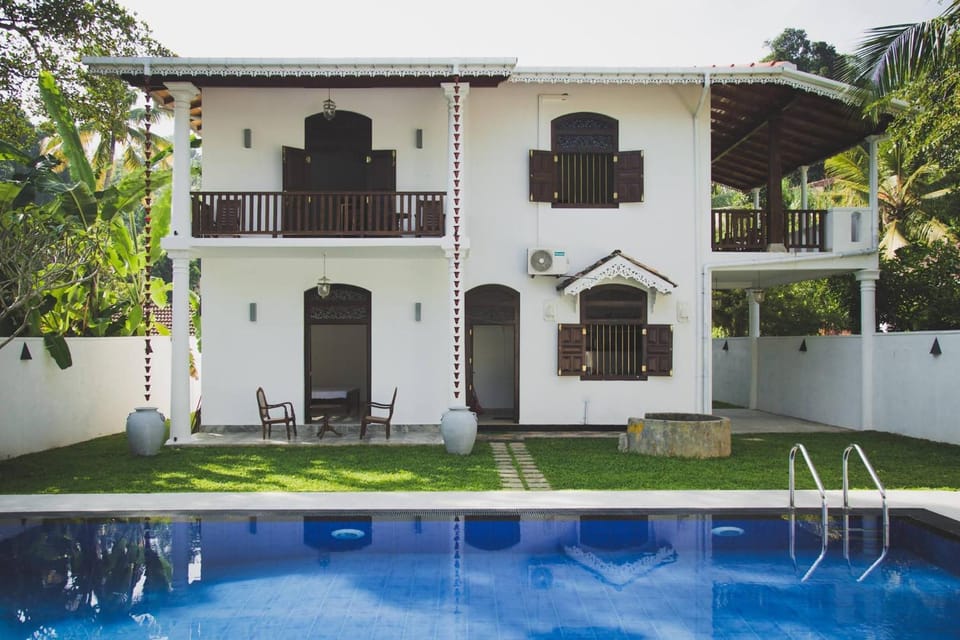 Villa Frangipani Bed and Breakfast in Galle