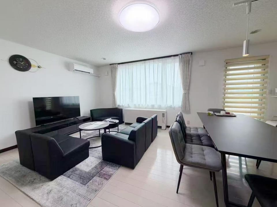 ゲストハウス 華園 House in Furano