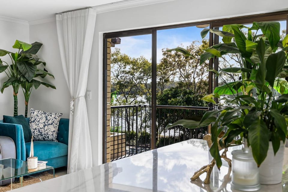 luxurious 3 bedroom apartment on Maroochydore River Apartment in Maroochydore