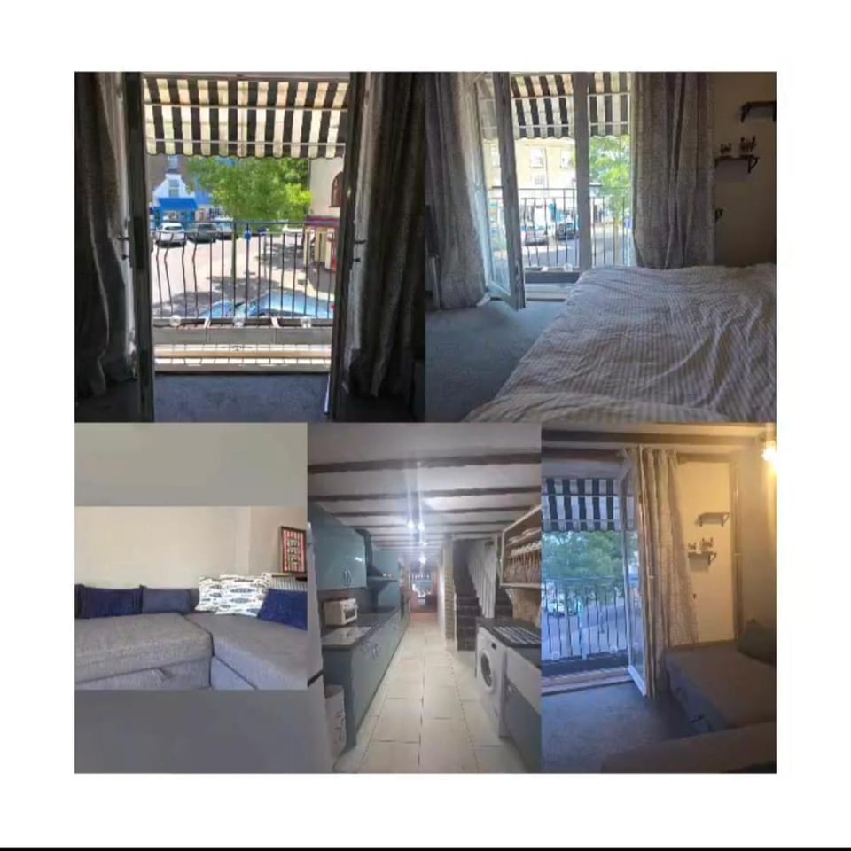 Balcony/Terrace, Living room, Photo of the whole room, Seating area
