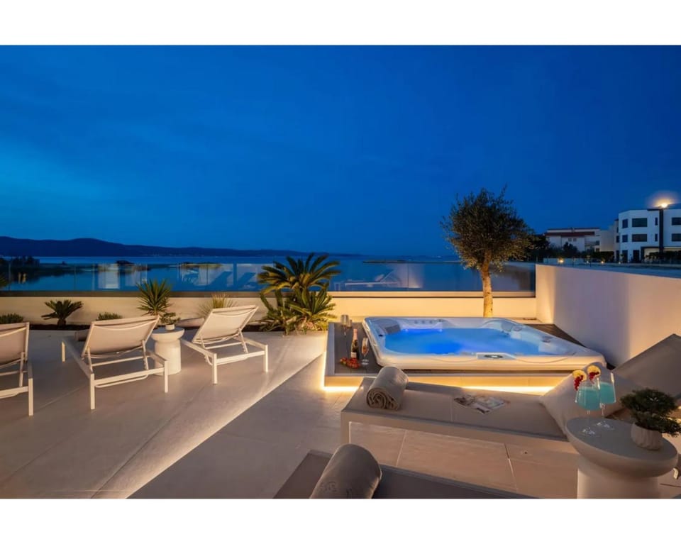 Hot Tub, View (from property/room), Seating area, Sea view