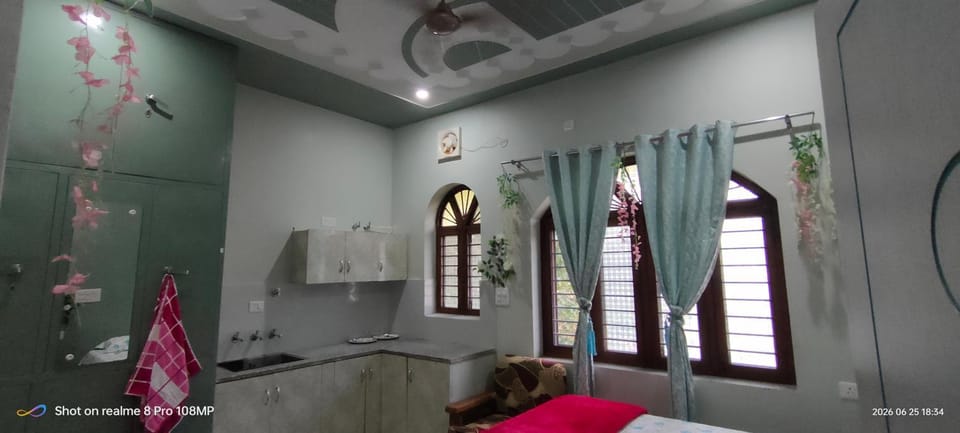 Rawat Homestay Vacation rental in Rishikesh