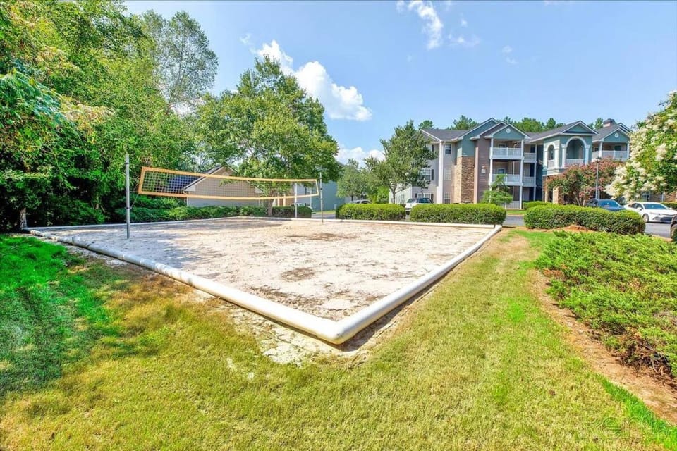 Luxury 1BR King Near Atlanta Apartment in McDonough