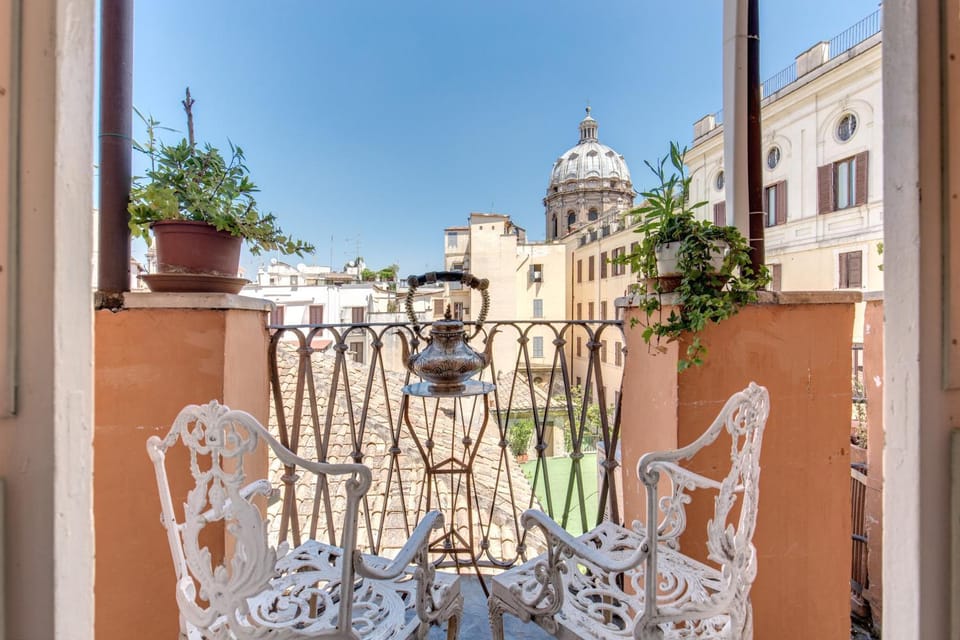 View (from property/room), Balcony/Terrace, City view, Landmark view, Street view