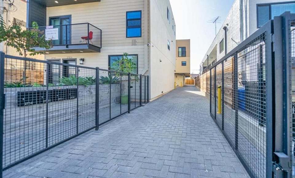 Property building, Street view