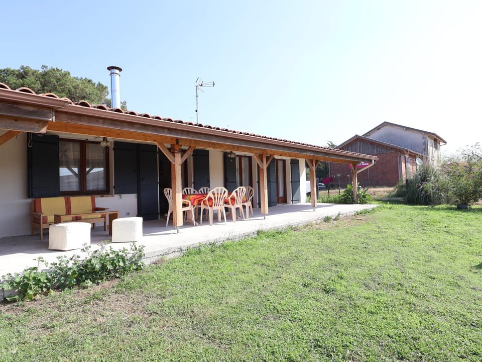 Property building, Garden, Garden, Garden view, Garden view