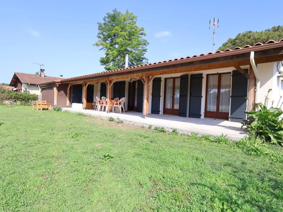 Property building, Garden, Garden, concierge