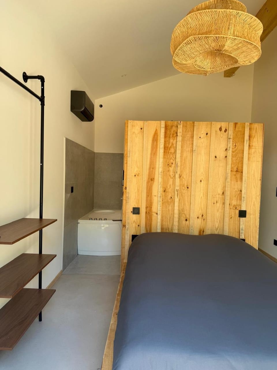 8 pers - Piscine & Jacuzzi - 15km Bordeaux Villa in Nouvelle-Aquitaine