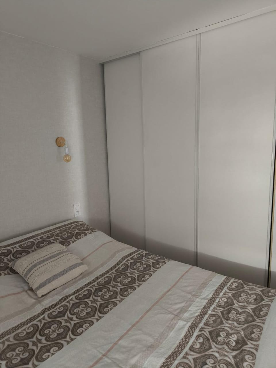 ravissant appartement d'une chambre avec véranda donnant sur le jardin Apartment in Occitanie