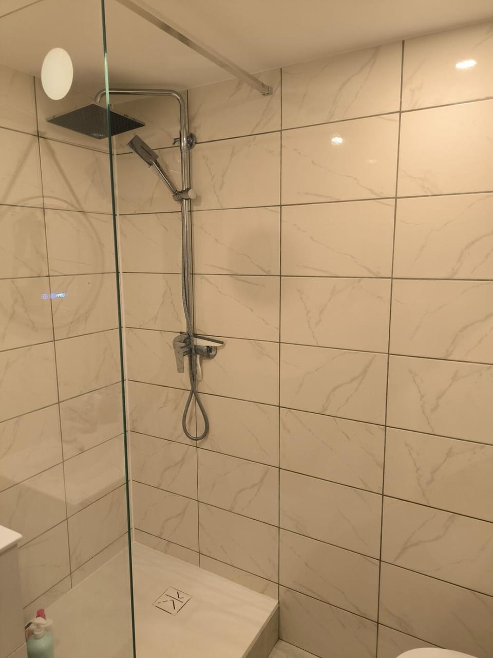 ravissant appartement d'une chambre avec véranda donnant sur le jardin Apartment in Occitanie