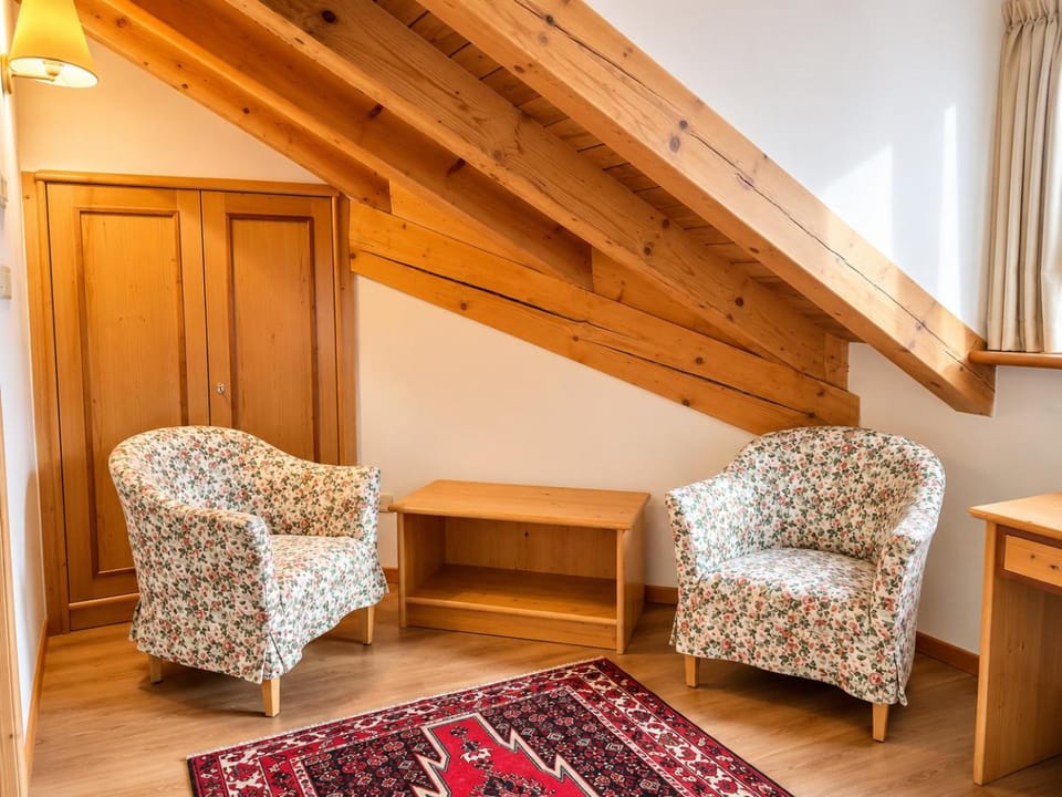 Albergo Al Laghetto B&B Inn in Asiago