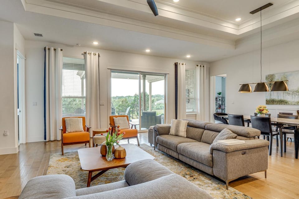 Sun City Retreat on Premier Golf Course Location House in Georgetown