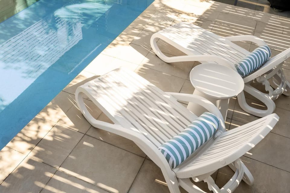 Townhouse with Private Magnesium Pool House in Noosa Heads