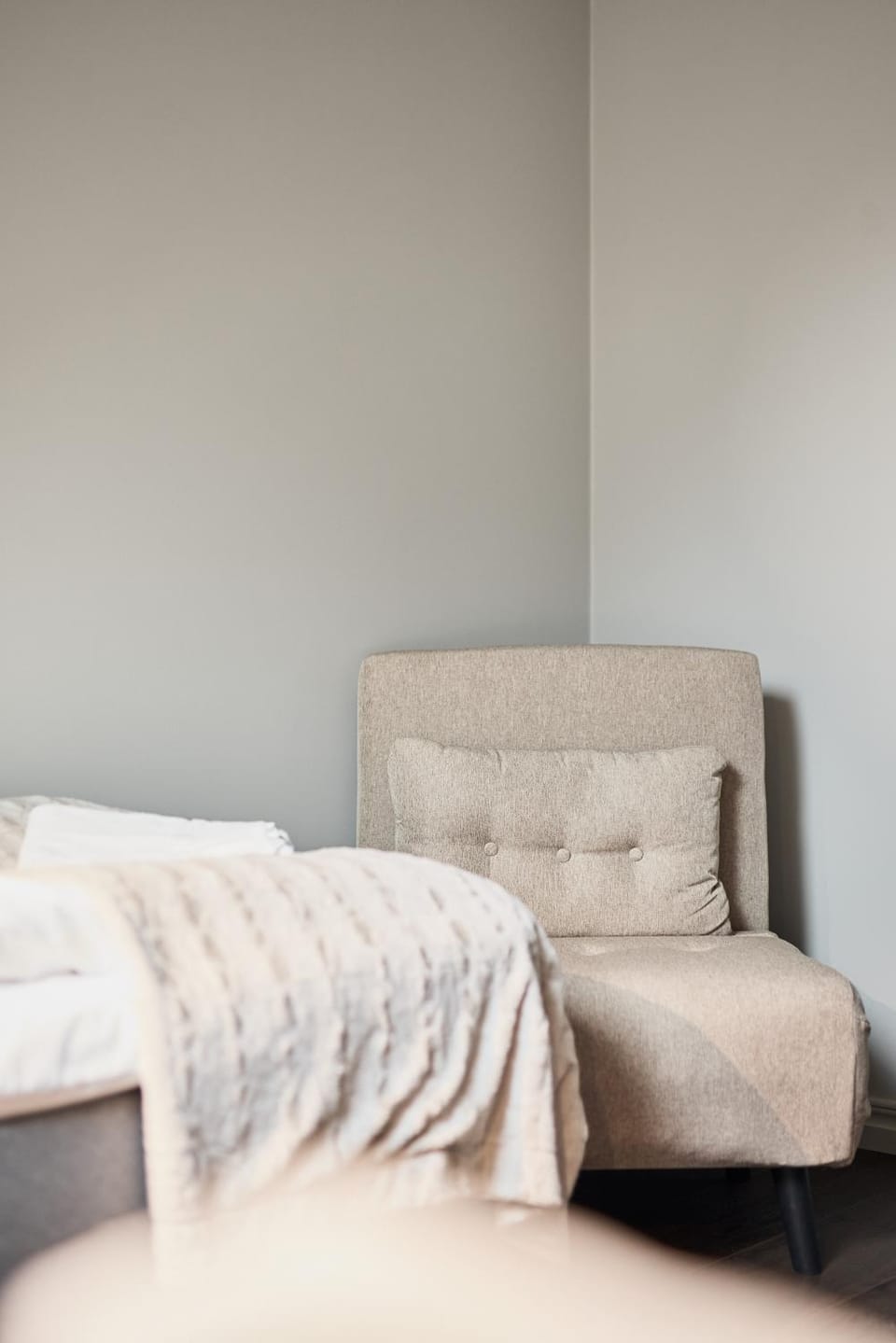 Photo of the whole room, Seating area, Bedroom