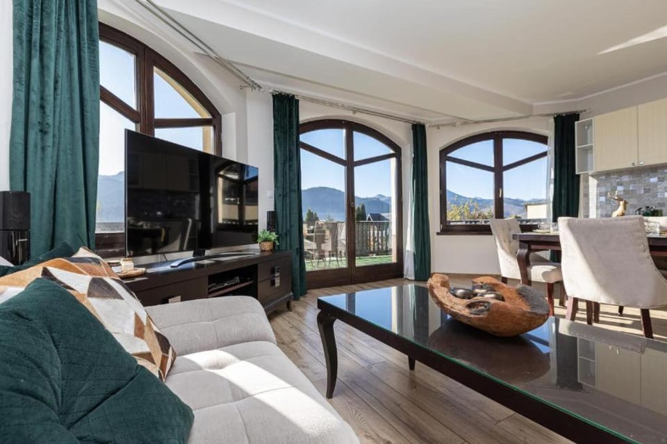 TV and multimedia, View (from property/room), Balcony/Terrace, Living room, Seating area, Dining area