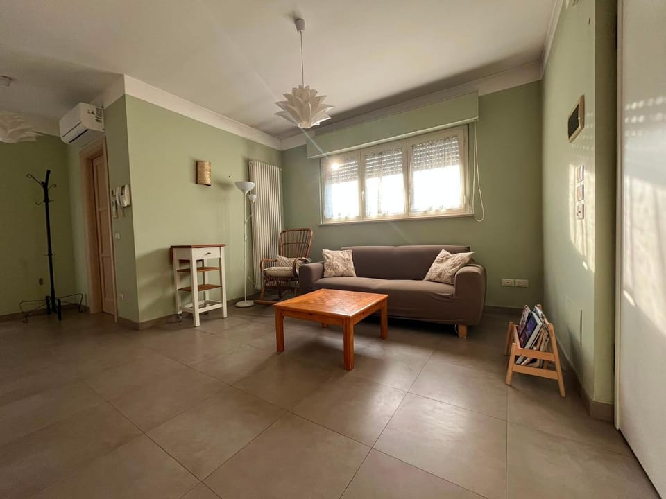 Living room, air conditioner