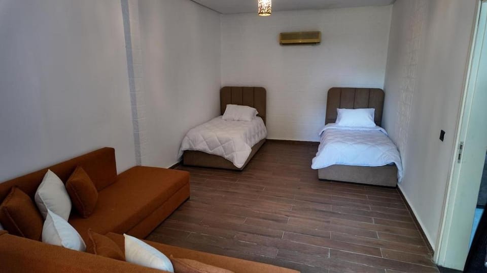 Private Farm Villa with Pool! 3 Houses! Villa in Rabat-Salé-Kénitra
