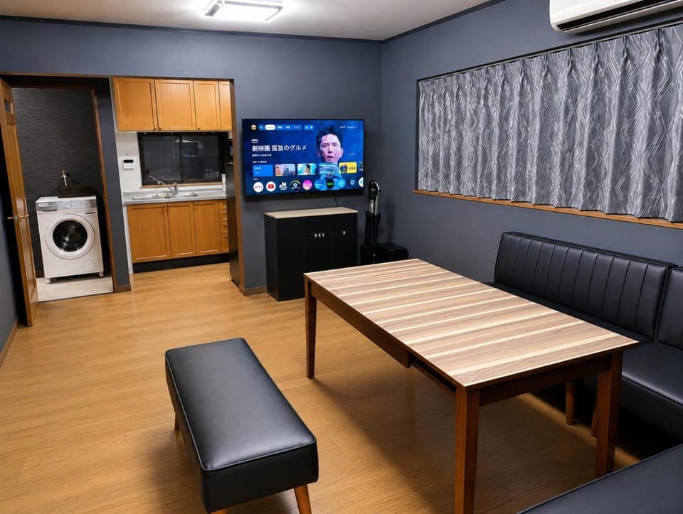 Living room, Diving