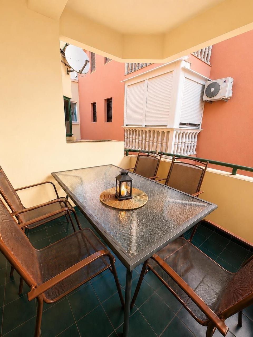 Budva Central Apartment - 5 min from Beach Apartment in Budva