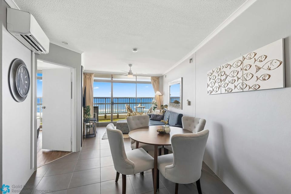 Surfers International 1 Bedroom Ocean - Hosted by Gold Coast Holiday Stays Apartment in Surfers Paradise