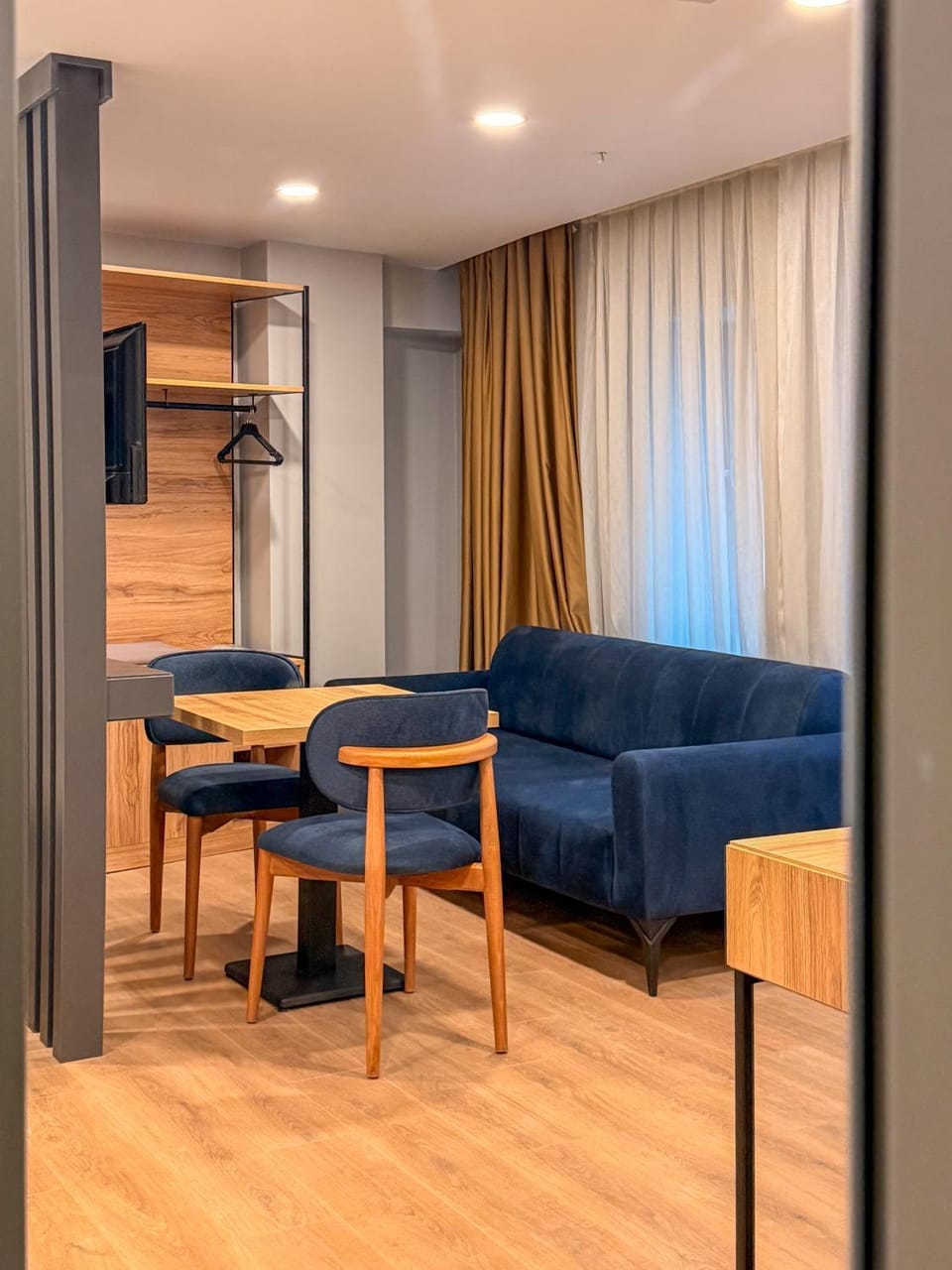 Photo of the whole room