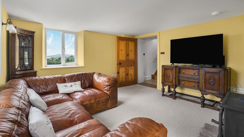 TV and multimedia, Seating area