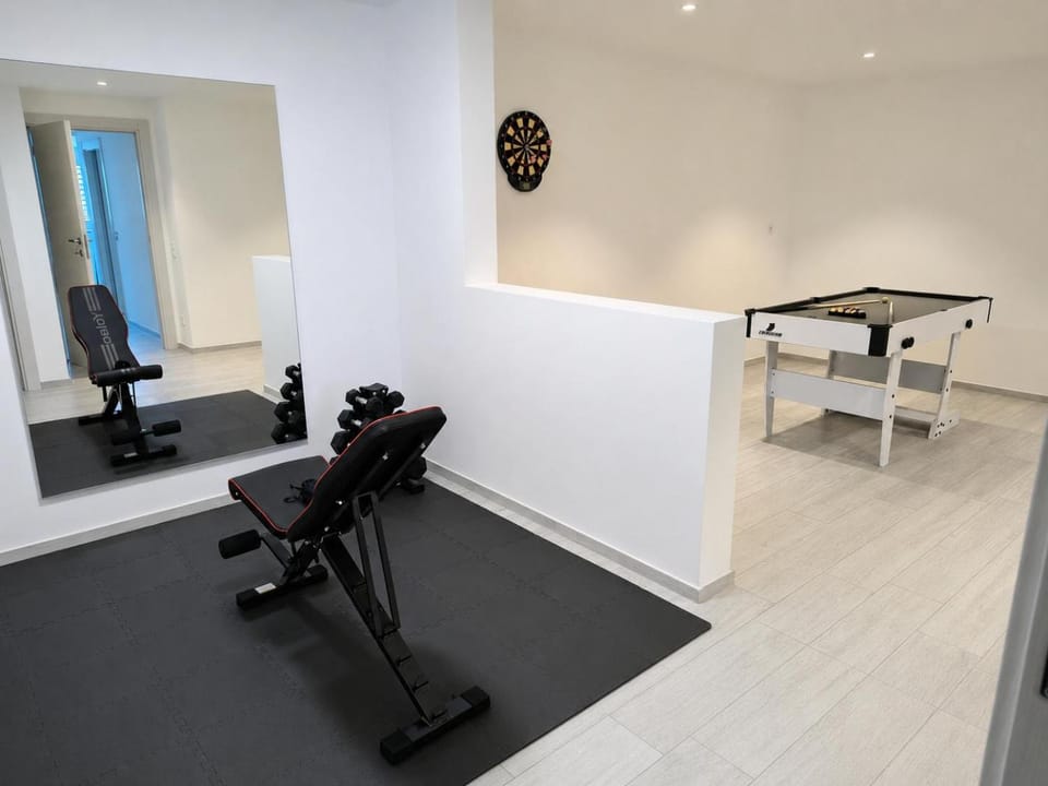 Billiard, Darts, Fitness centre/facilities, Evening entertainment, Entertainment
