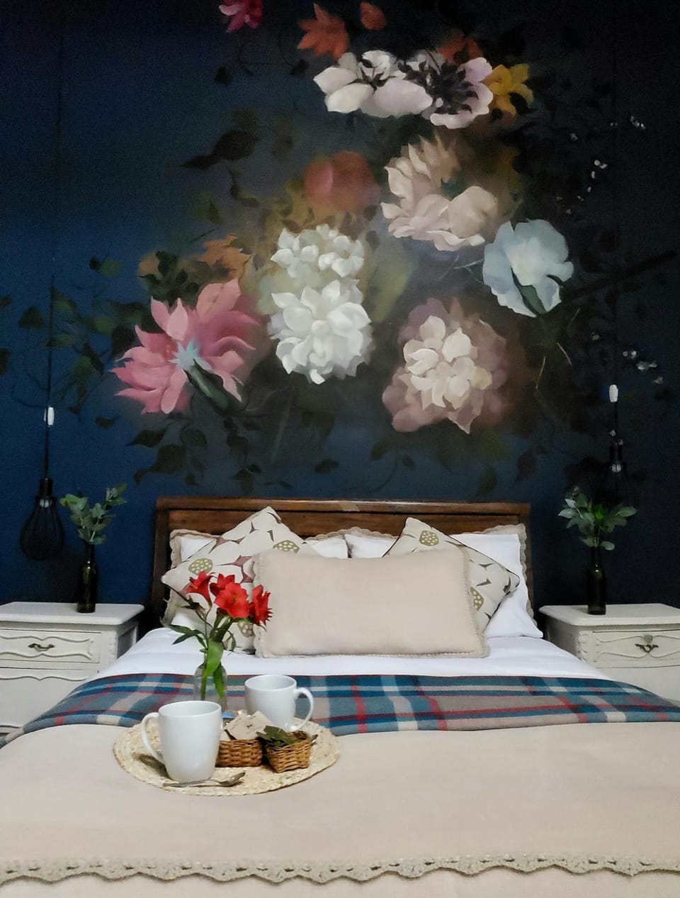 Bed, room service