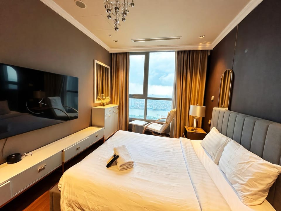 CĂN HỘ CAO CẤP LANDMARKS - APARTMENT VINHOMES CENTRAL PARK - Orin Luxstay Apartment in Ho Chi Minh City