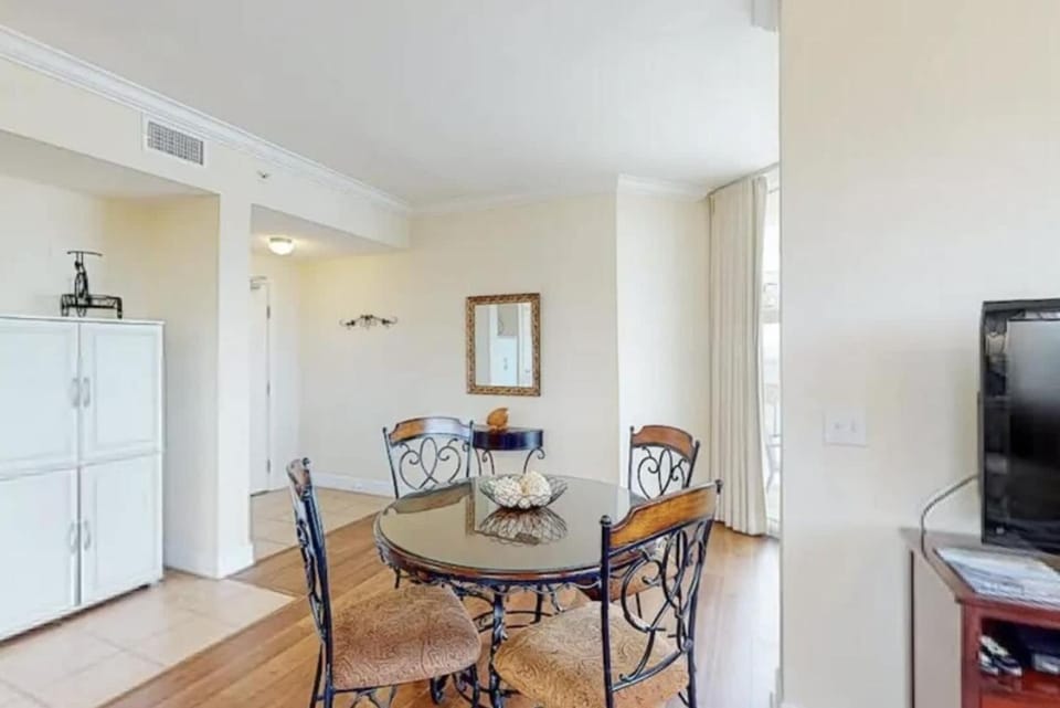 Two Bedroom End Unit with Gulf View Balcony Apartment in Panama City Beach