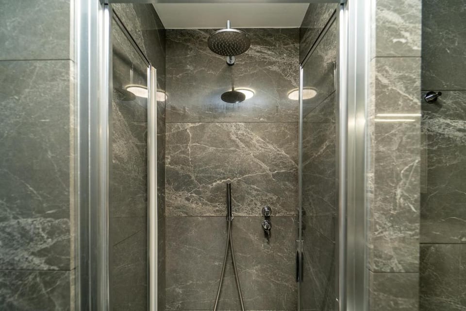 ImmobiliaRent - Santa Sofia apartment A Apartment in Milan