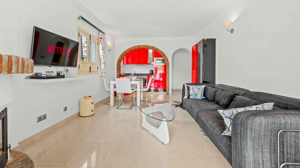 Communal lounge/ TV room, Living room