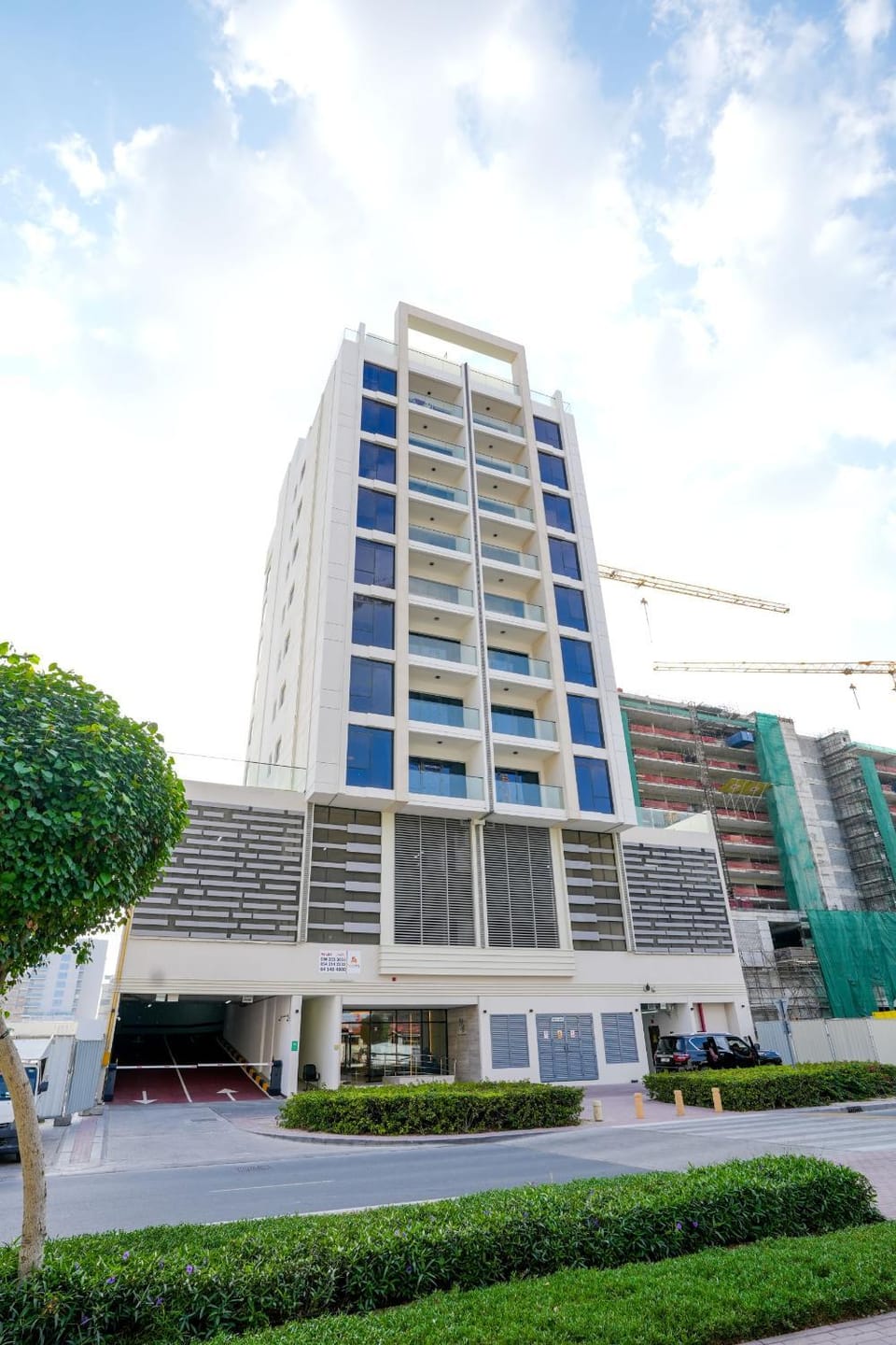 Bright & Modern 1BR - Central Dubai - Free Parking Apartment in Dubai