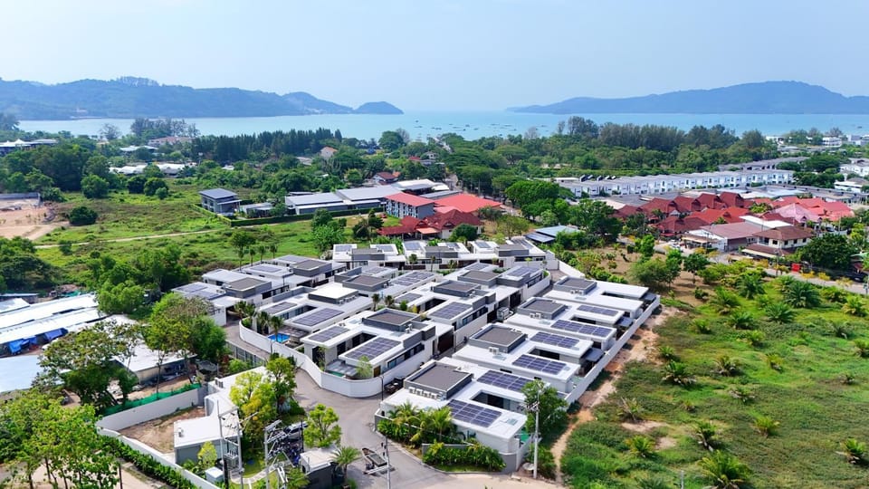 Modern Luxury 4BR Pool Villa by the Sea E1 Villa in Chalong