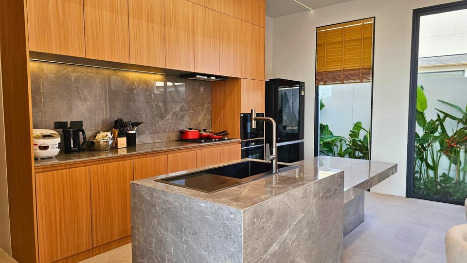 Modern Luxury 4BR Pool Villa by the Sea E1 Villa in Chalong