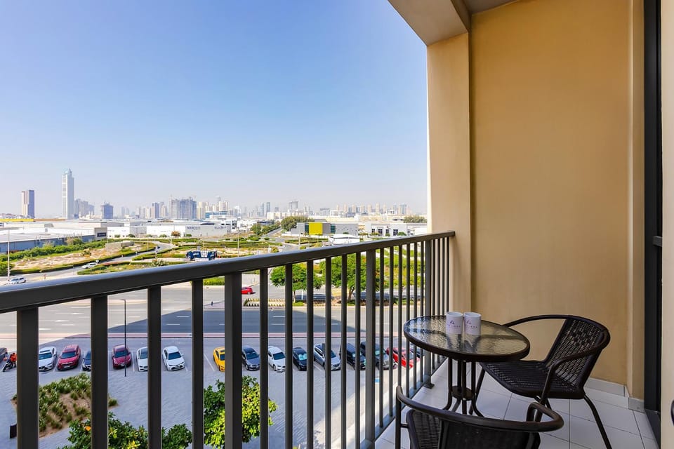 Balcony/Terrace, City view
