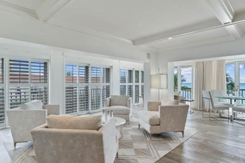 Three Bedroom Gulffront Condo with Sunset Views Apartment in Naples
