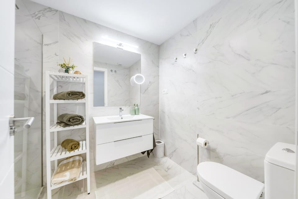 New apartment with a private garden and resort amenities Apartment in Costa del Sol
